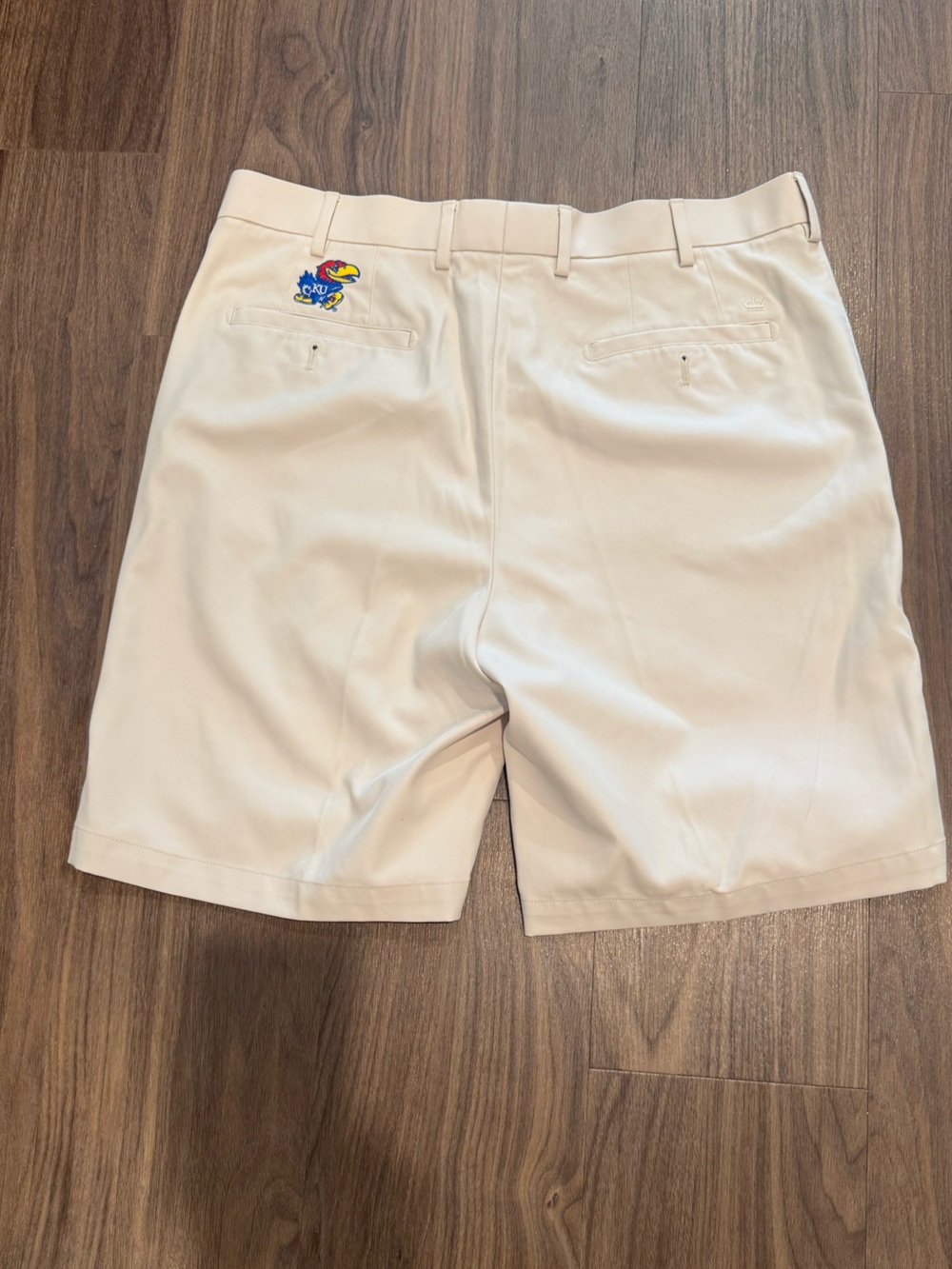 Peter Millar Cream Men's Shorts Kansas University Team shorts